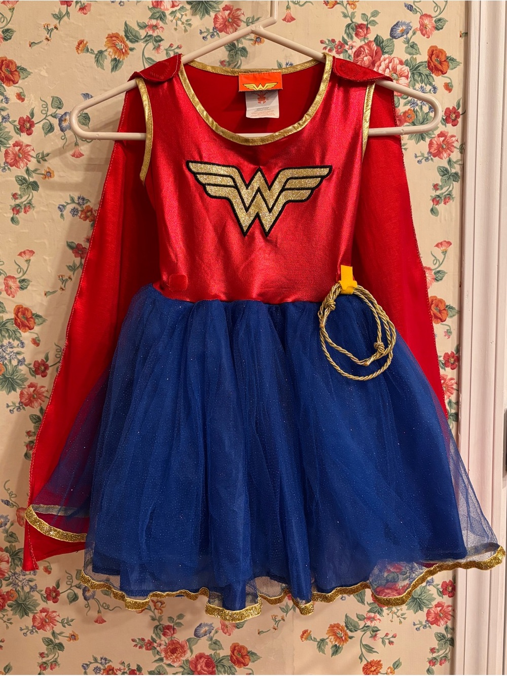Wonder Woman Girls size 3/4 Costume Dress Cape Lasso DC Rubie’s